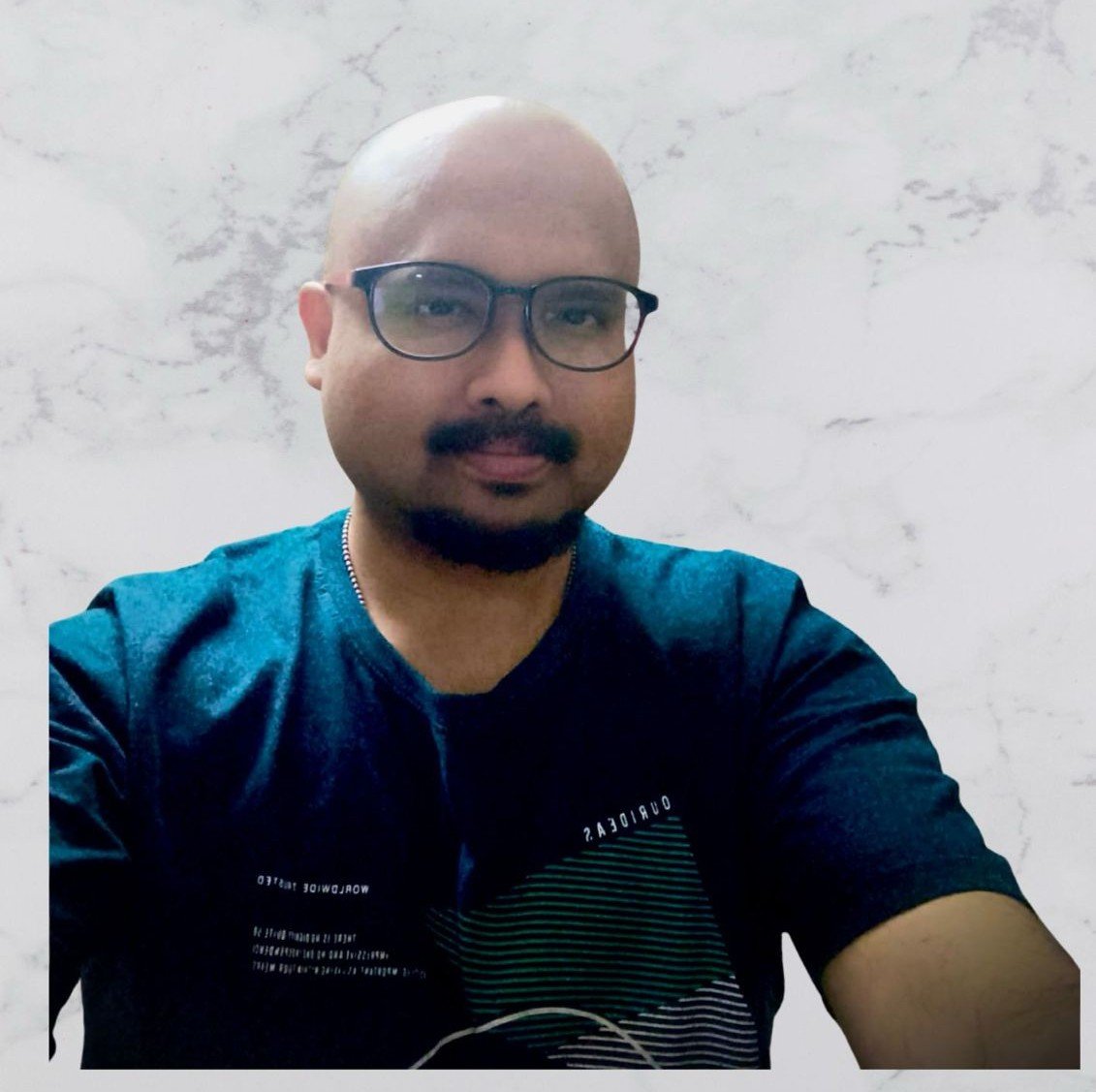 Tr Vineet academic tutor portrait